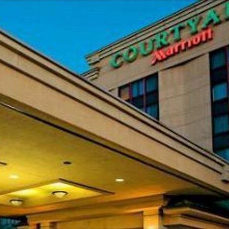 Courtyard By Marriott New York Laguardia Airport Otel Dış mekan fotoğraf