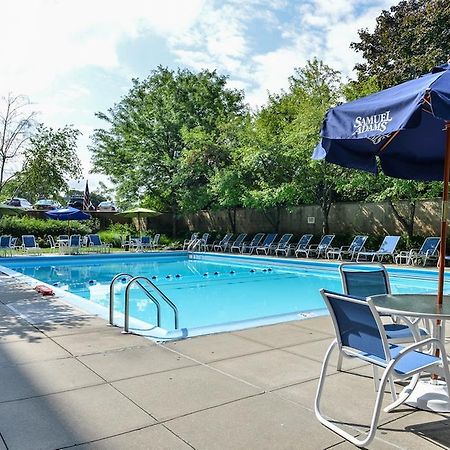 Courtyard By Marriott New York Laguardia Airport Otel Dış mekan fotoğraf